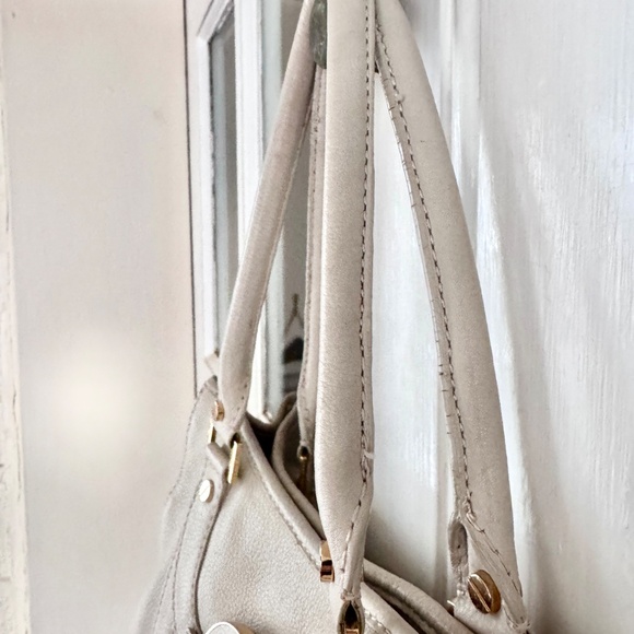 Tory Burch Amanda Shoulder Bag Ivory Cream Pebbled Leather 12โ/16โ - Picture 12 of 15